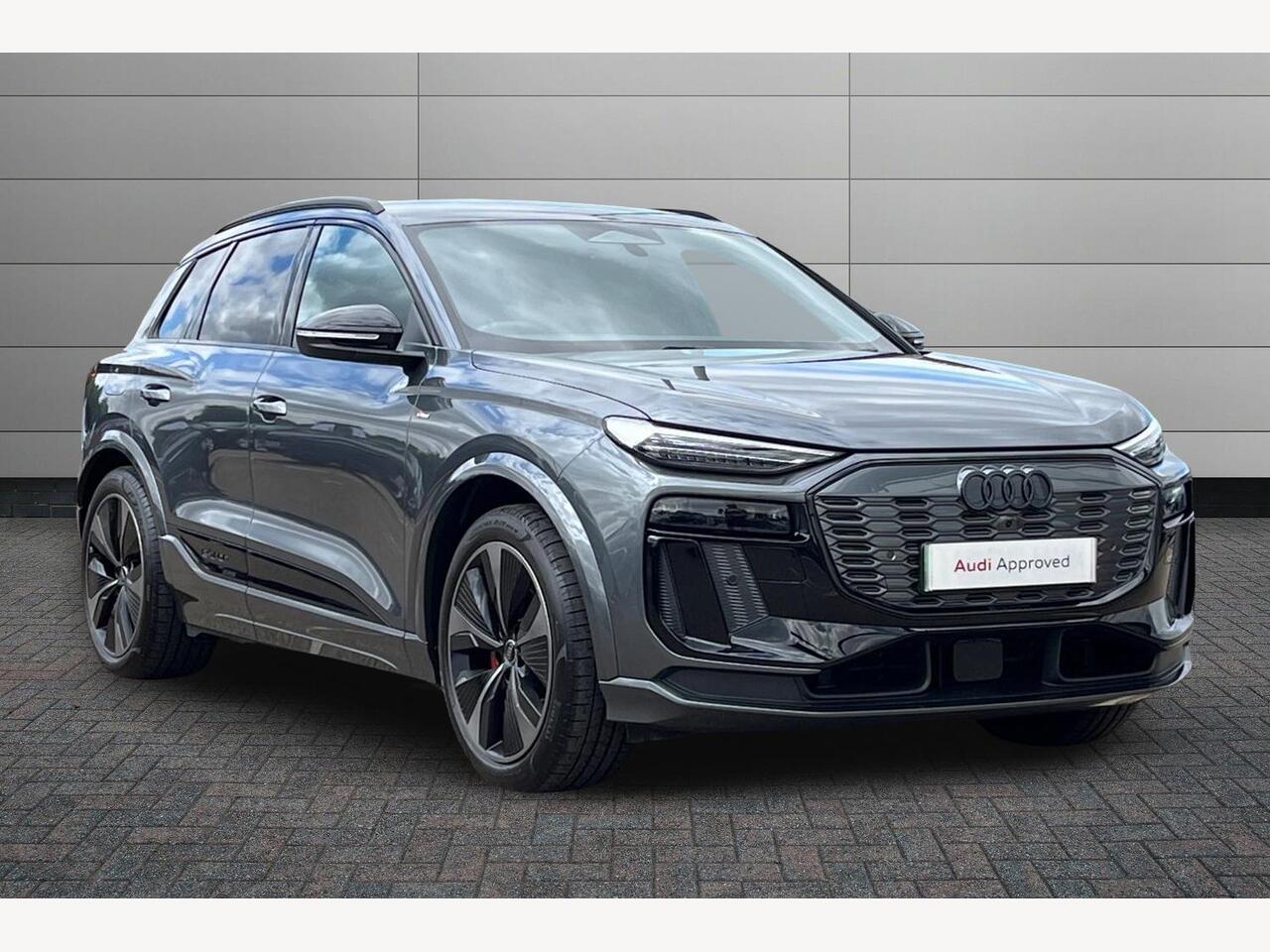 Main listing image - Audi Q6