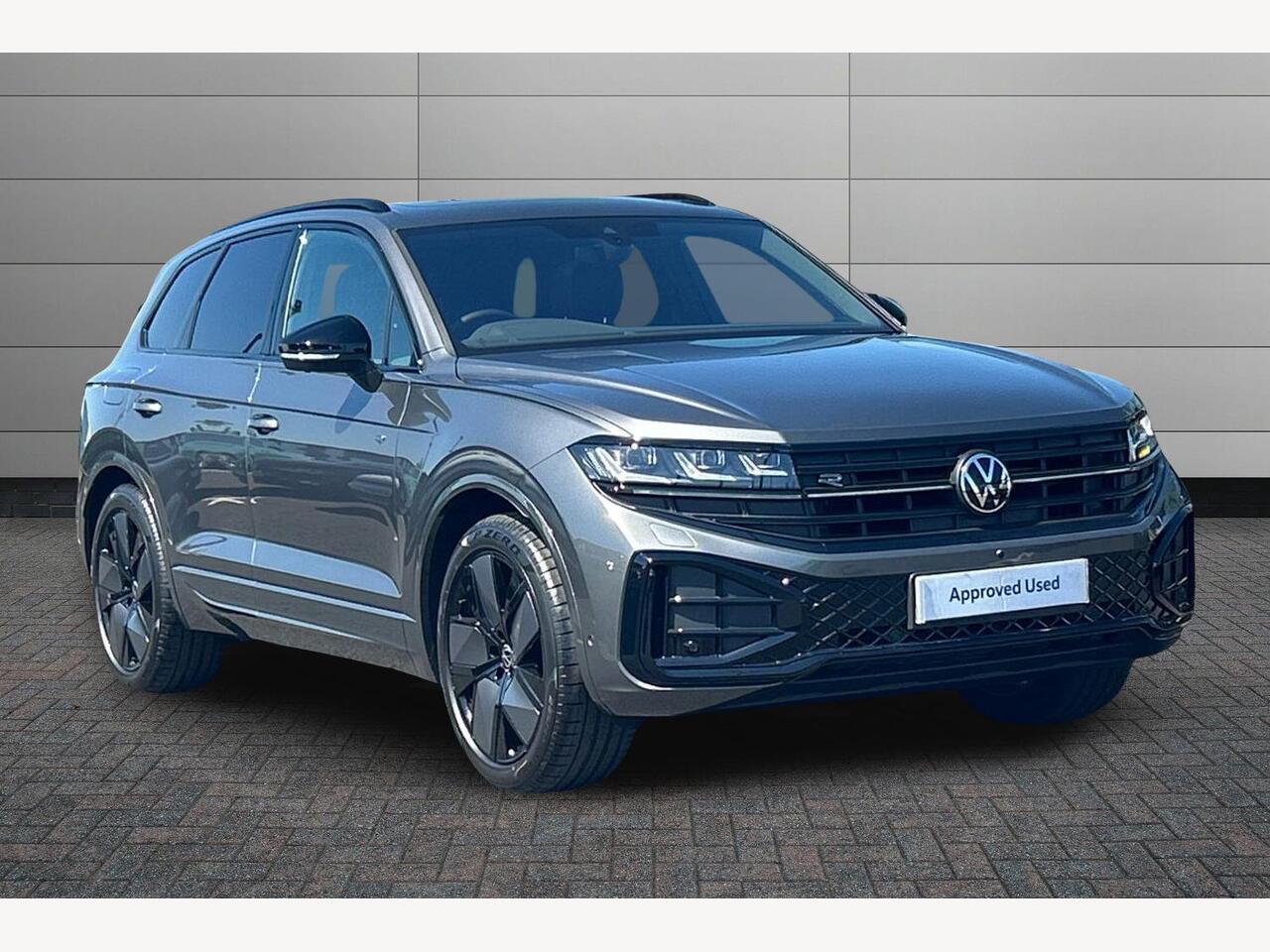 Main listing image - Volkswagen Touareg