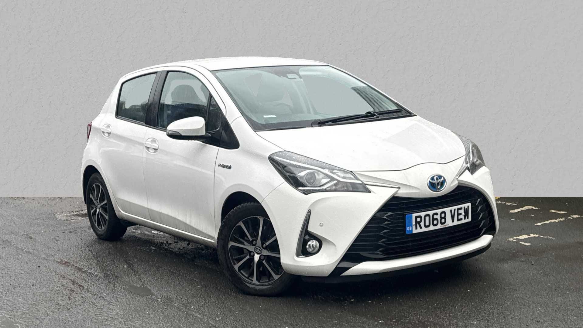 Main listing image - Toyota Yaris