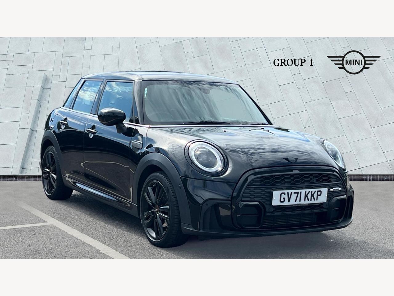 Main listing image - MINI Hatchback 5dr