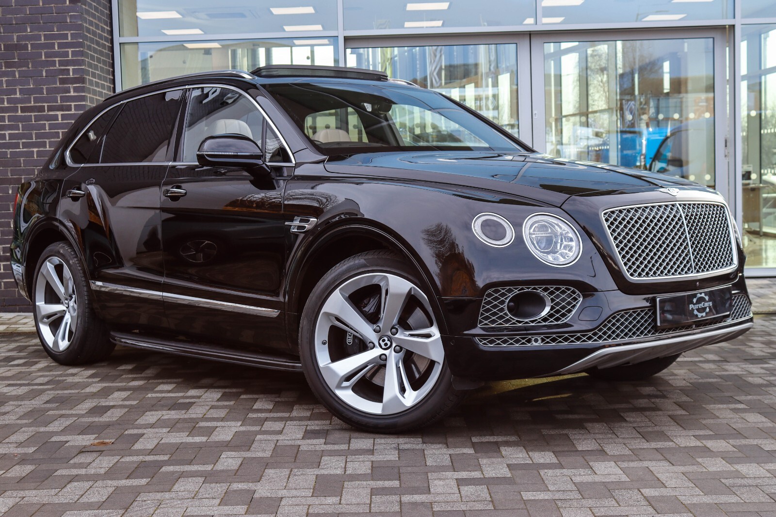 Main listing image - Bentley Bentayga