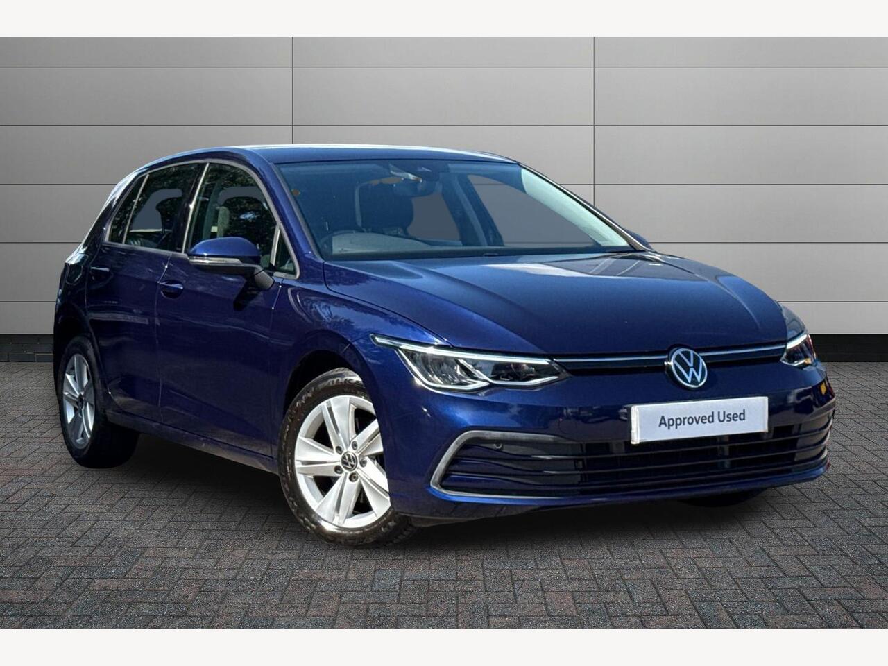 Main listing image - Volkswagen Golf