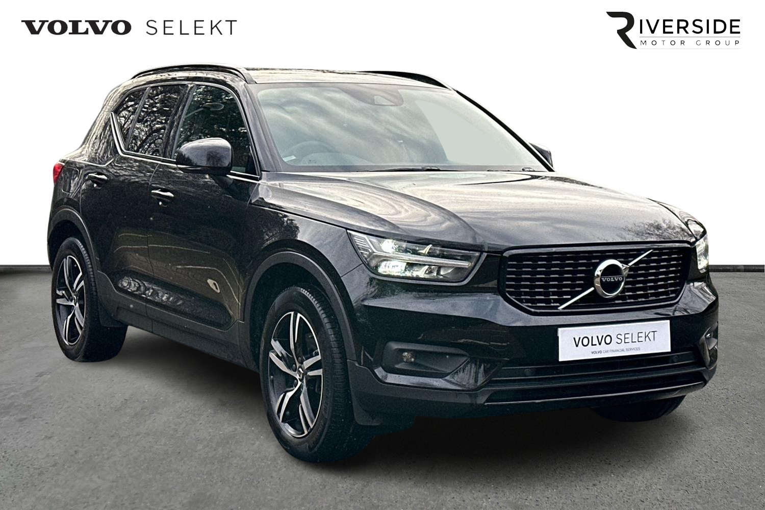 Main listing image - Volvo XC40