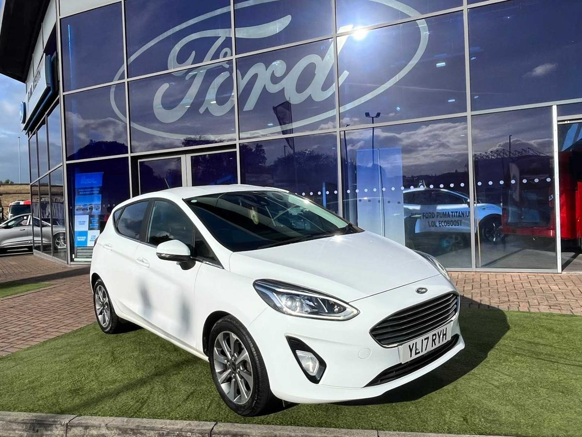 Main listing image - Ford Fiesta