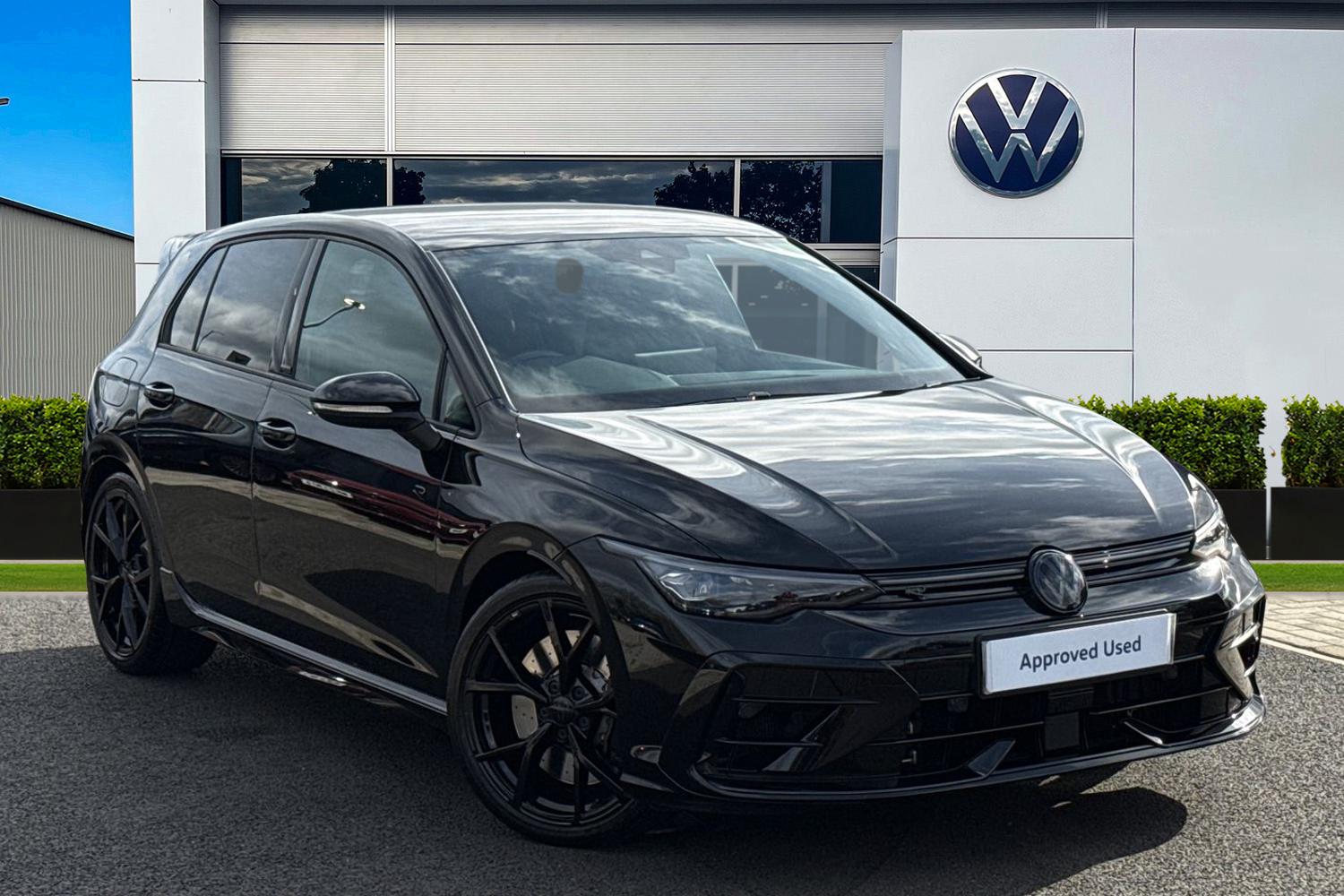 Main listing image - Volkswagen Golf R