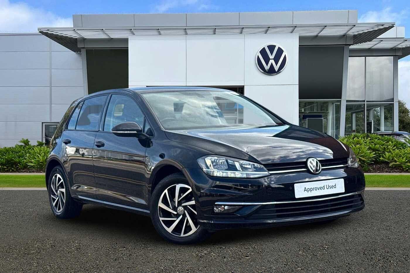 Main listing image - Volkswagen Golf