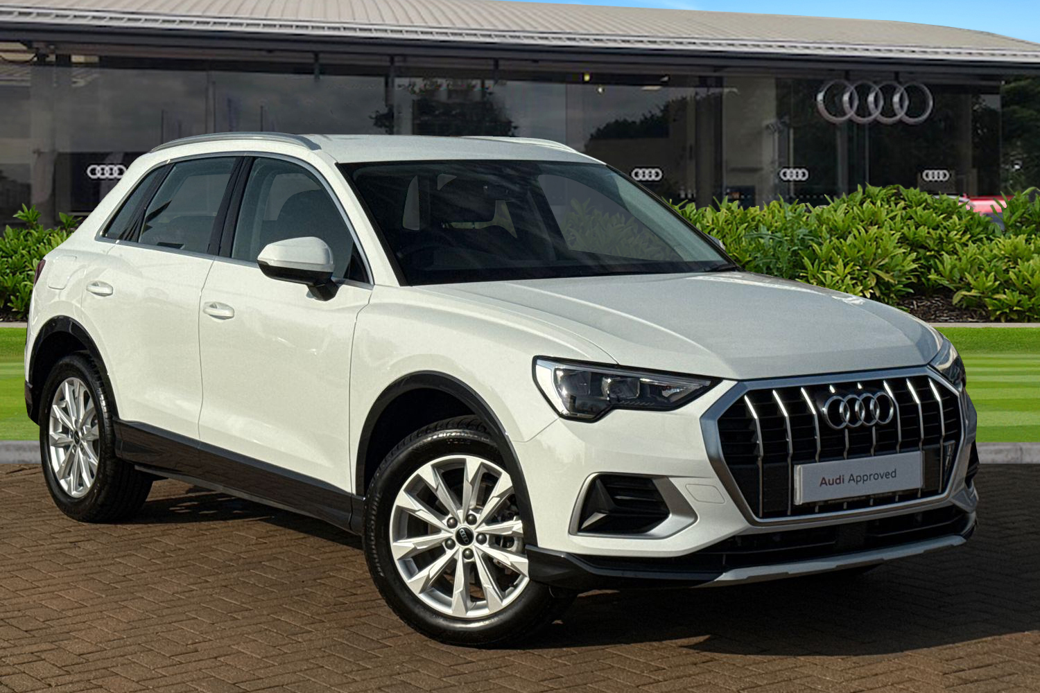 Main listing image - Audi Q3