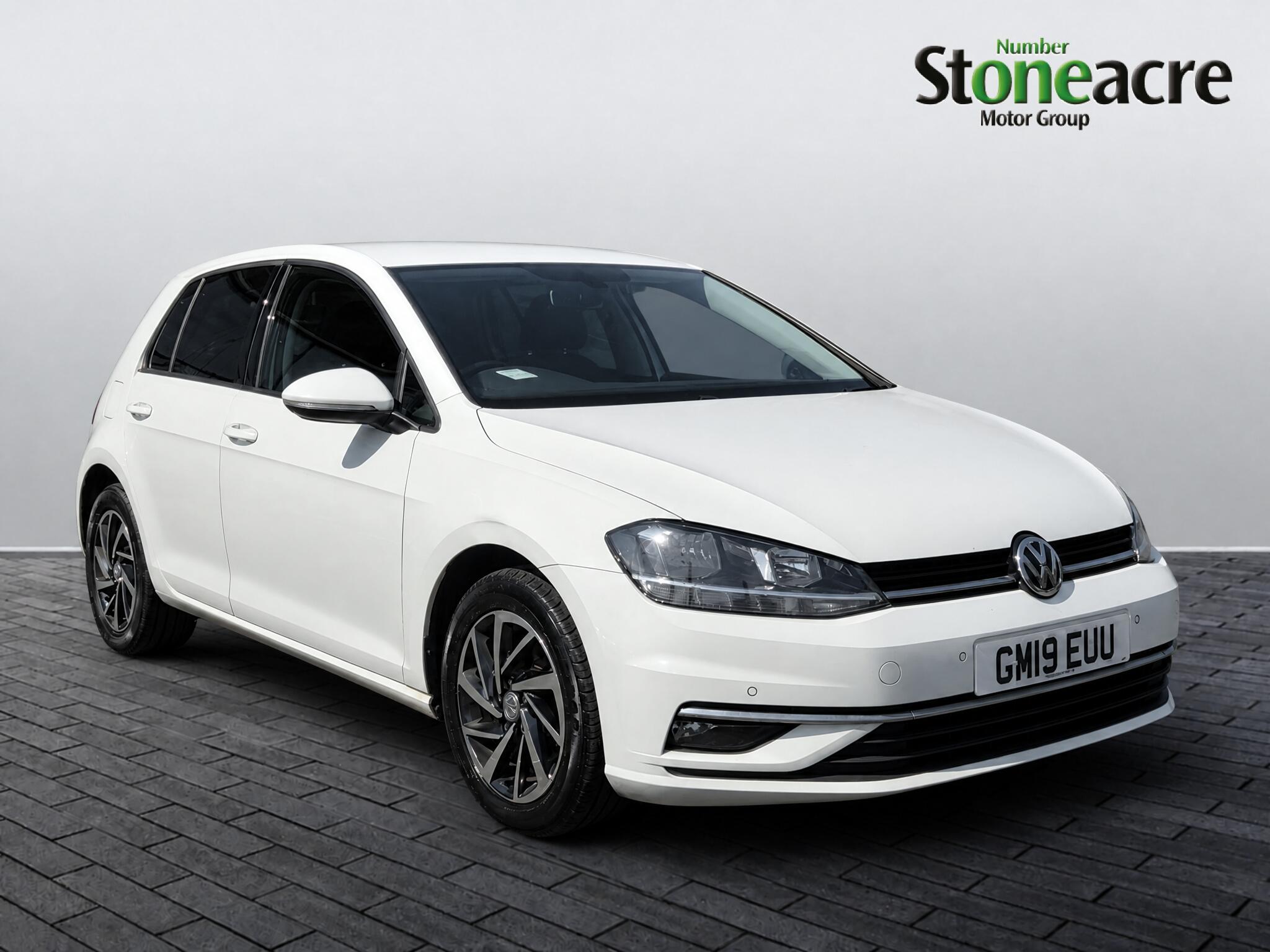 Main listing image - Volkswagen Golf