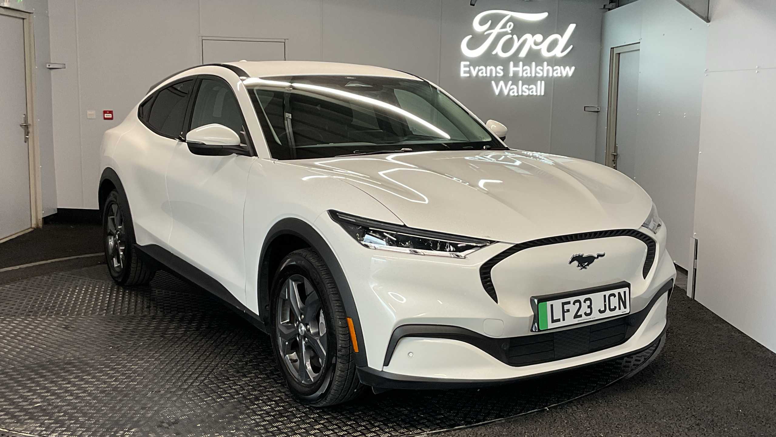 Main listing image - Ford Mustang Mach-E