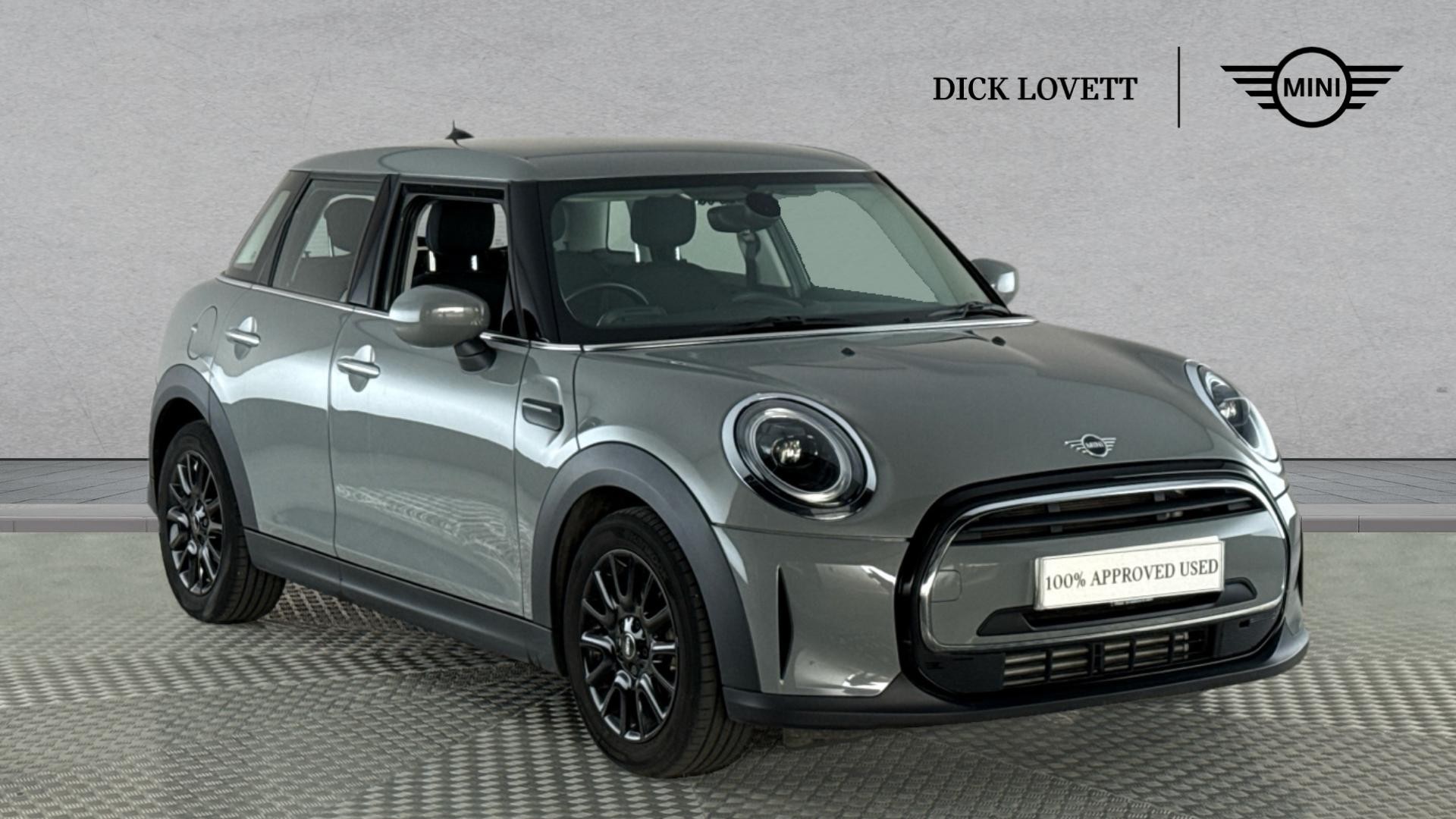 Main listing image - MINI Hatchback 5dr