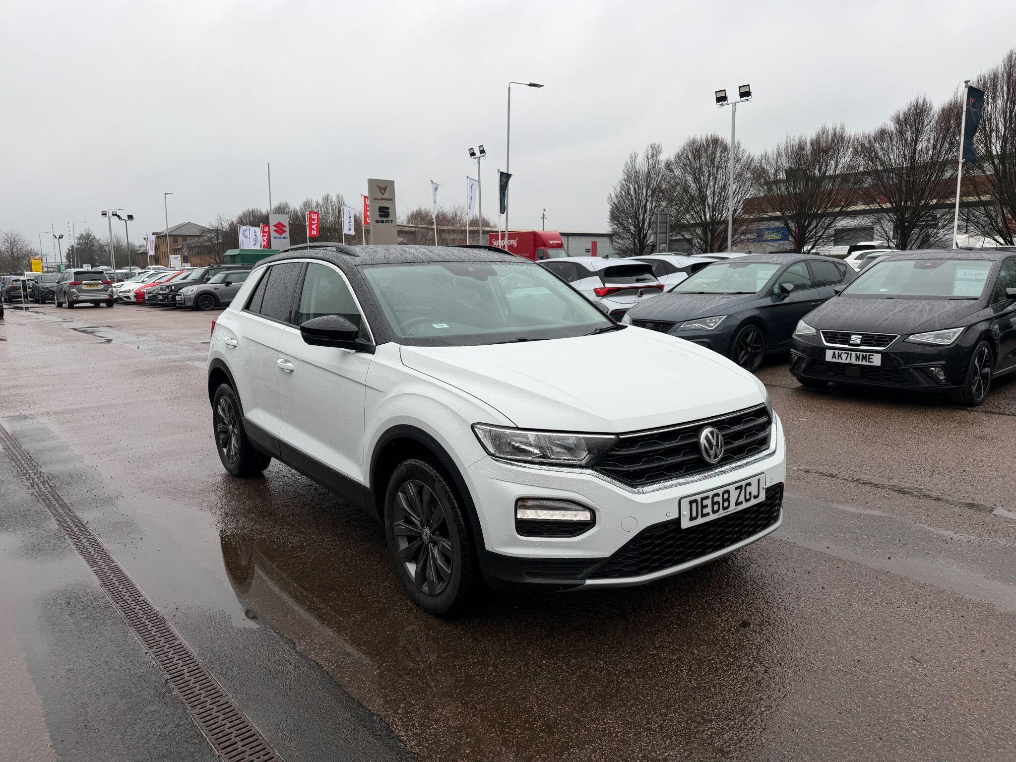 Main listing image - Volkswagen T-Roc