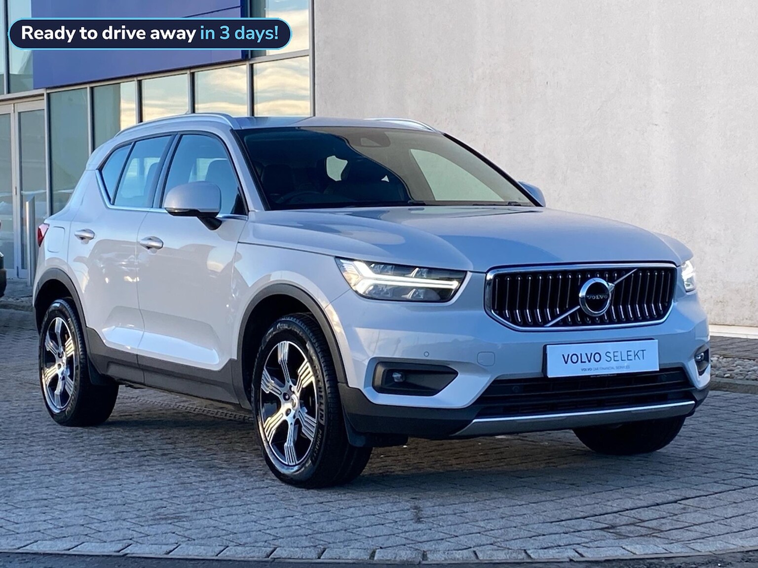 Main listing image - Volvo XC40