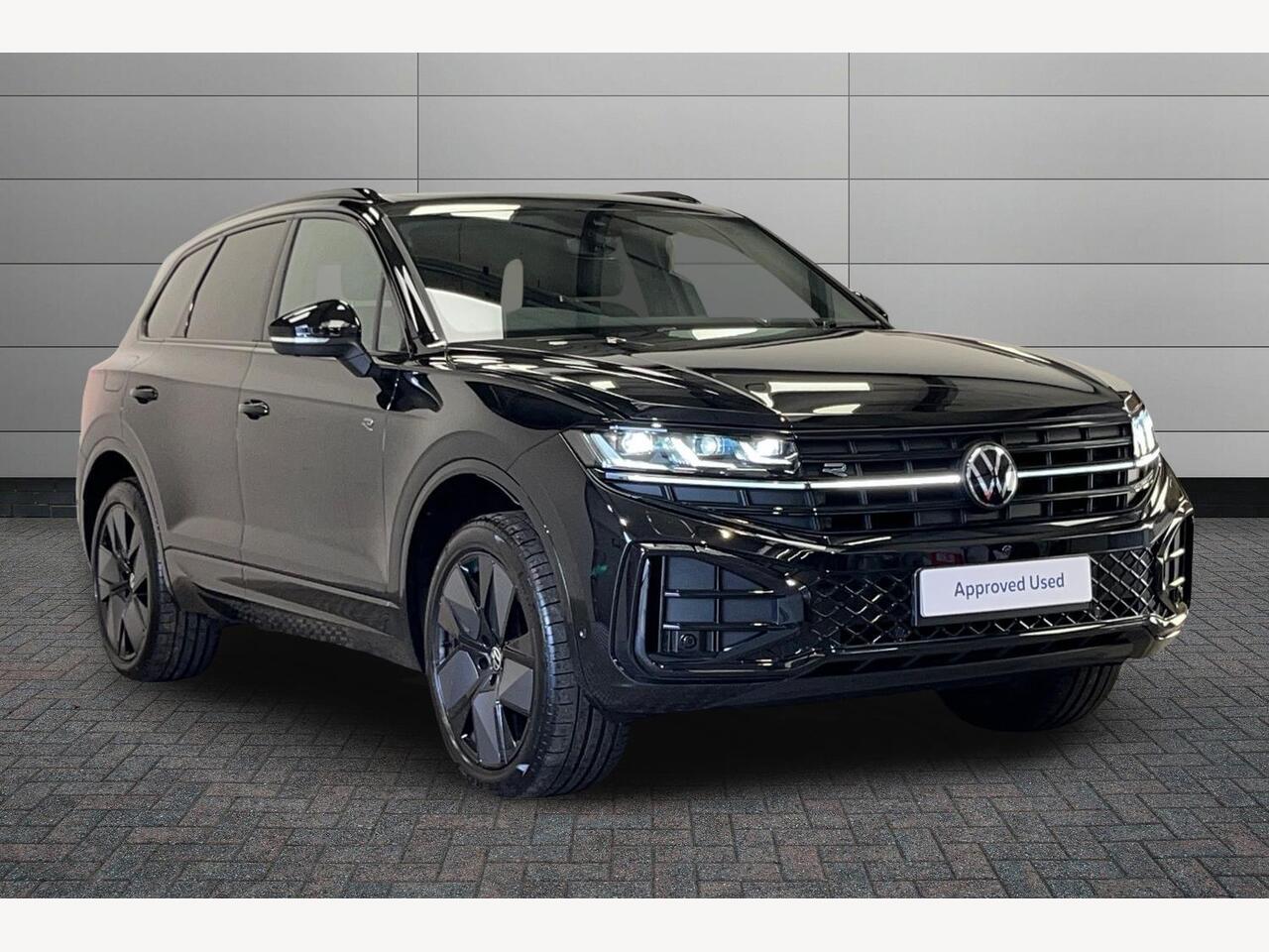 Main listing image - Volkswagen Touareg