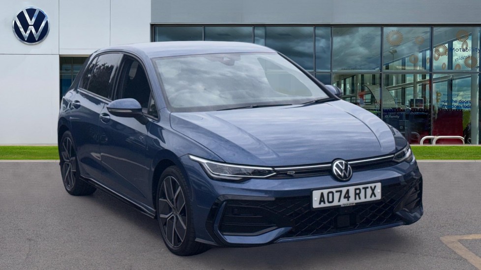 Main listing image - Volkswagen Golf
