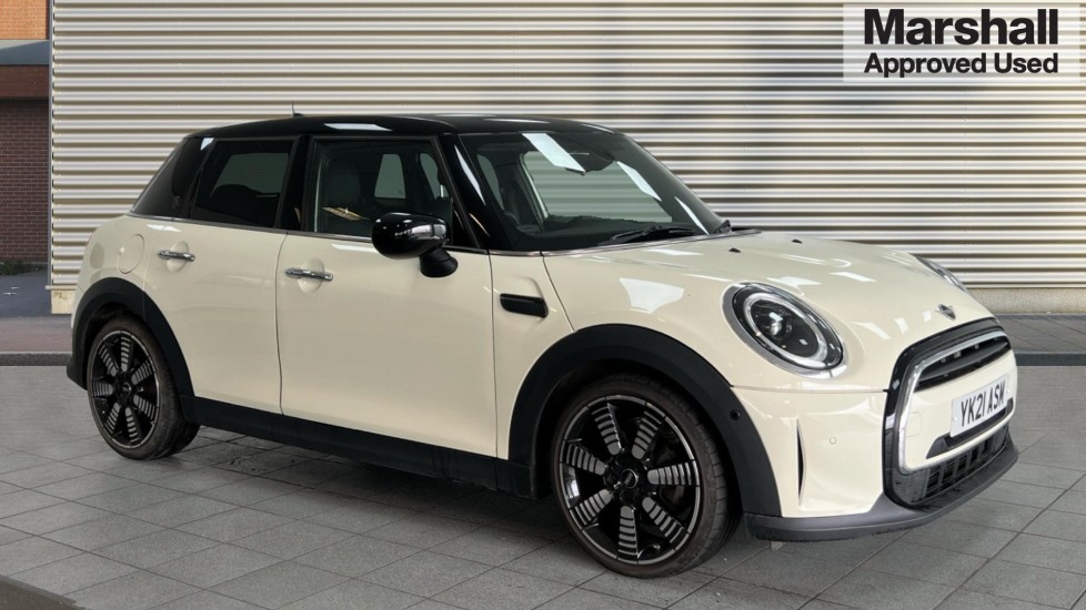 Main listing image - MINI Hatchback 5dr