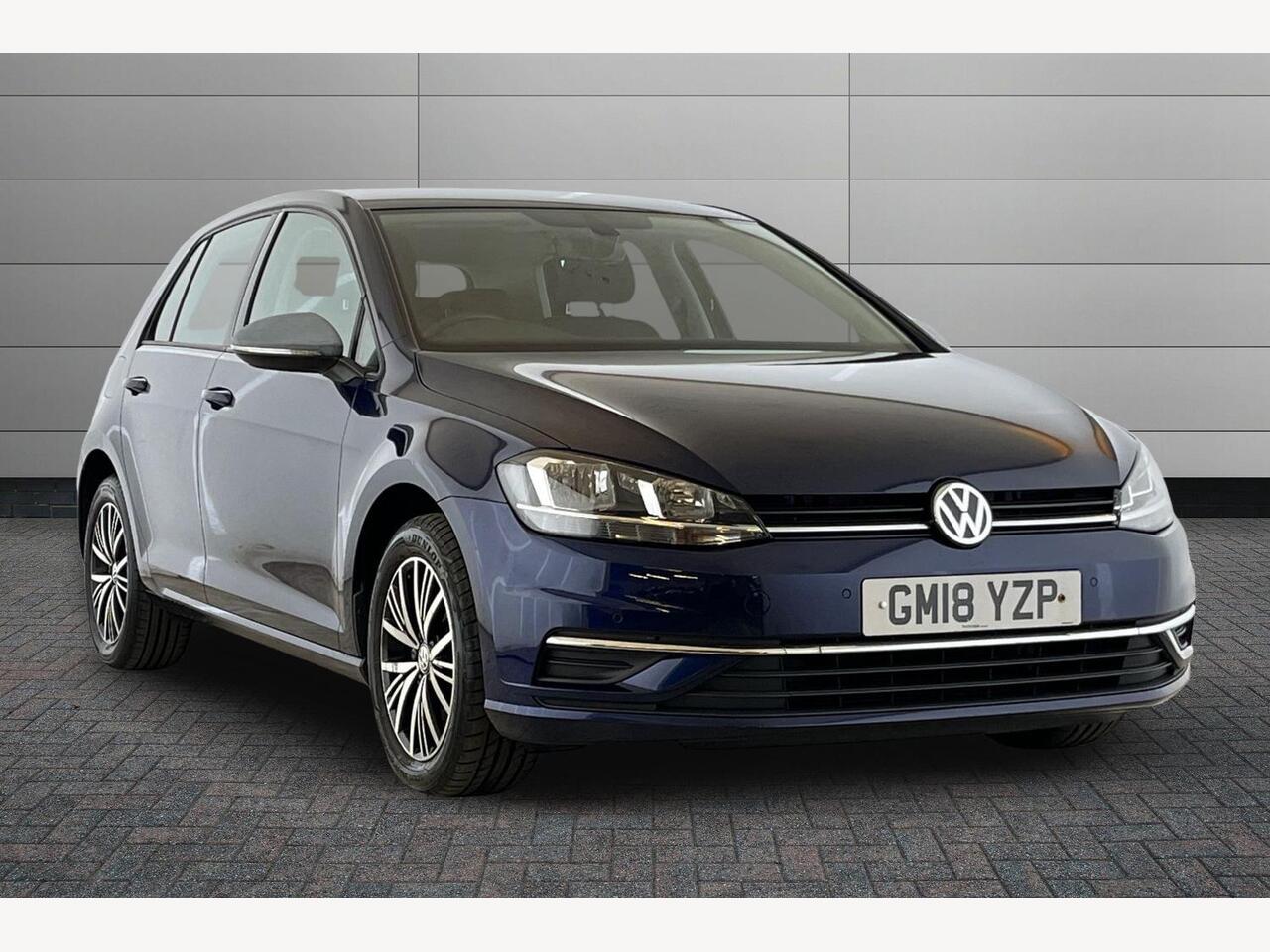 Main listing image - Volkswagen Golf