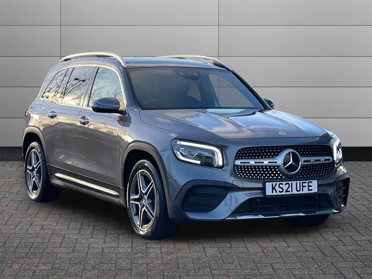 Main listing image - Mercedes-Benz GLB