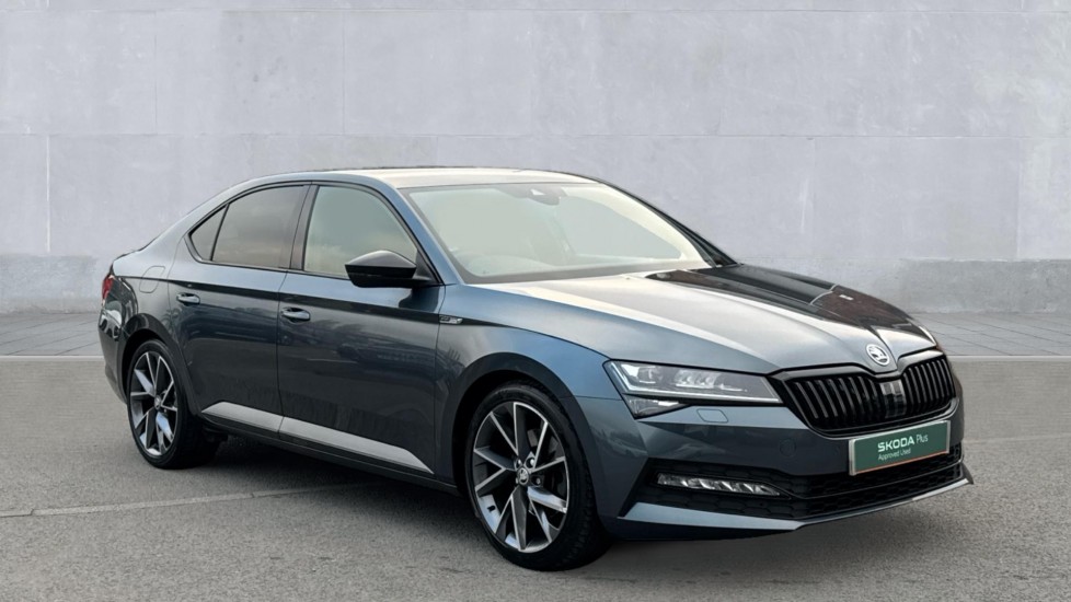 Main listing image - Skoda Superb