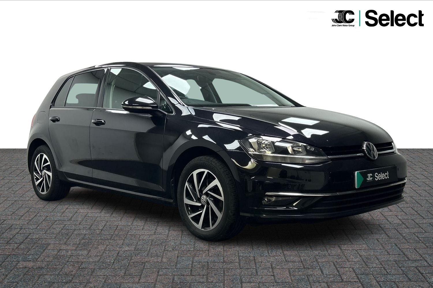 Main listing image - Volkswagen Golf