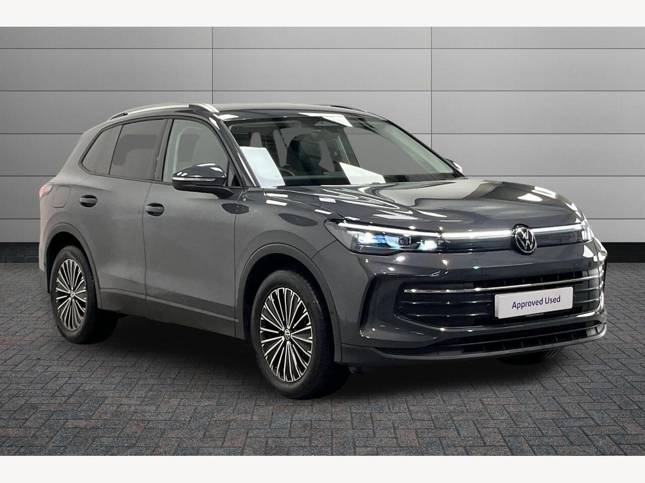 Main listing image - Volkswagen Tiguan