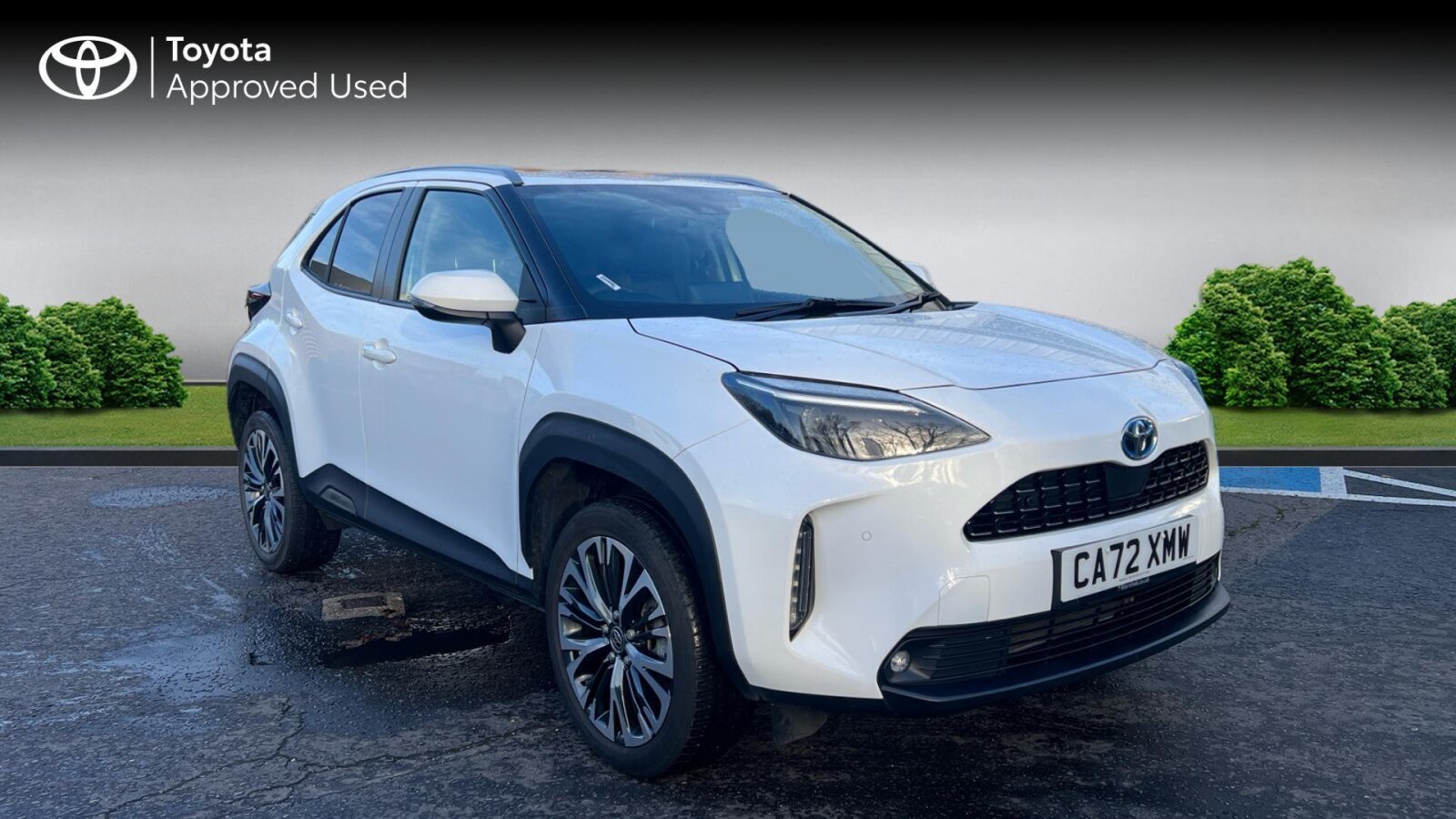 Main listing image - Toyota Yaris Cross