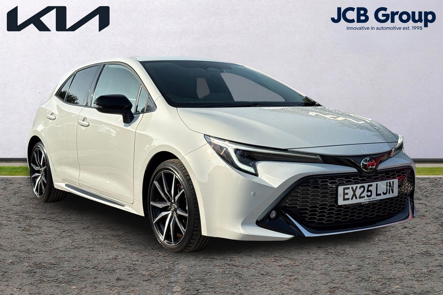 Main listing image - Toyota Corolla