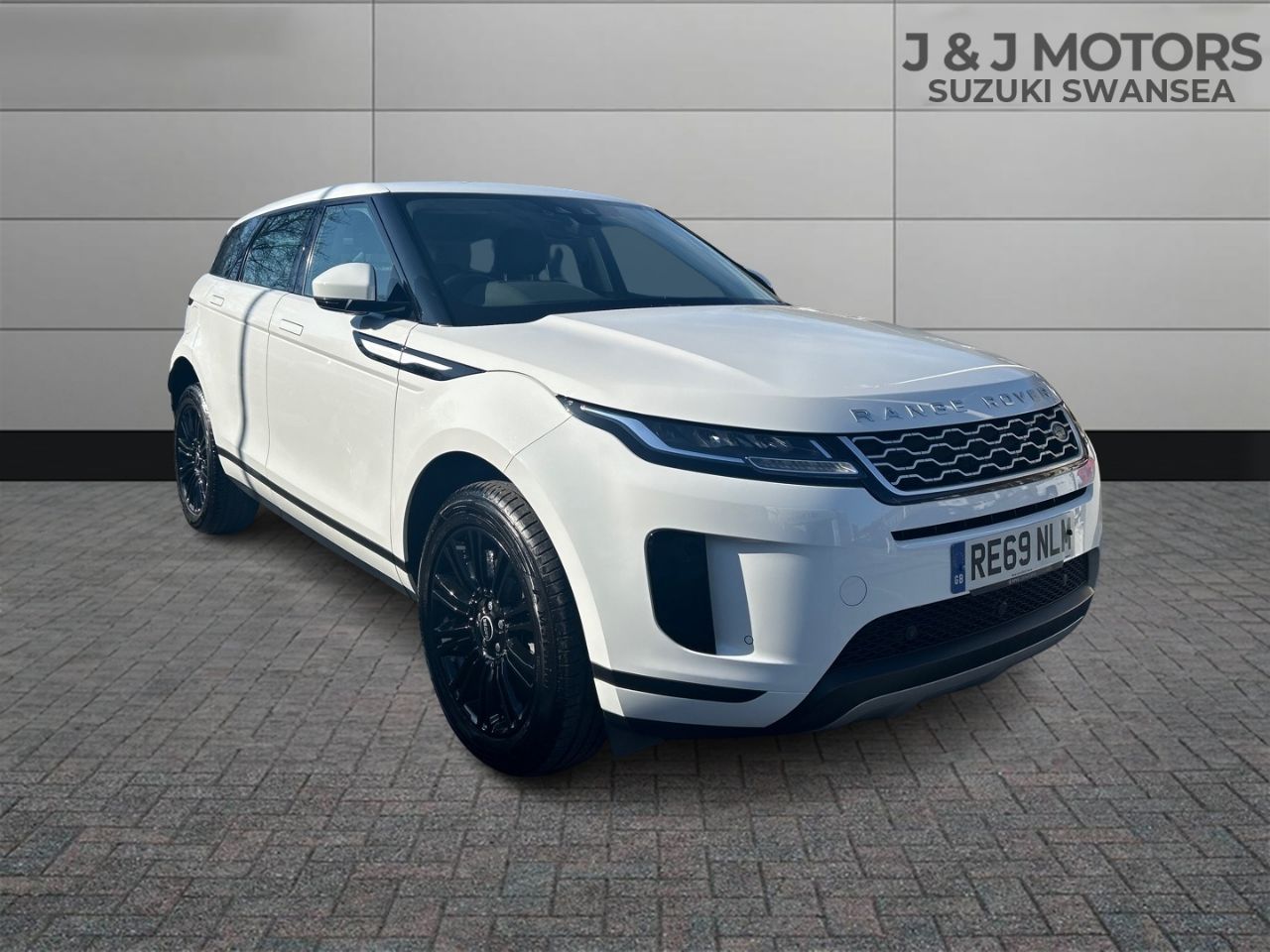 Main listing image - Land Rover Range Rover Evoque