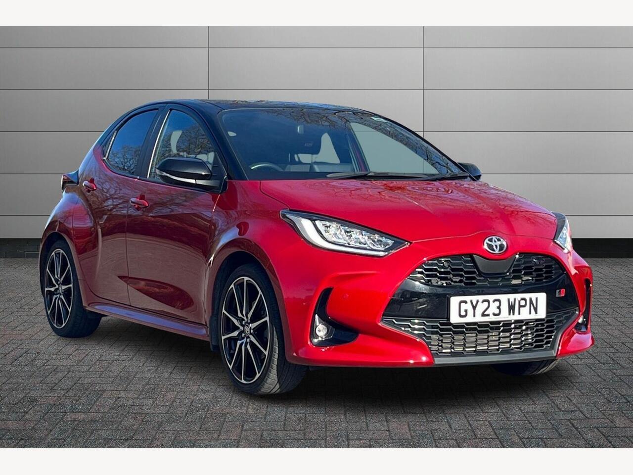 Main listing image - Toyota Yaris