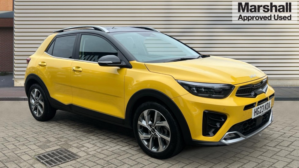 Main listing image - Kia Stonic