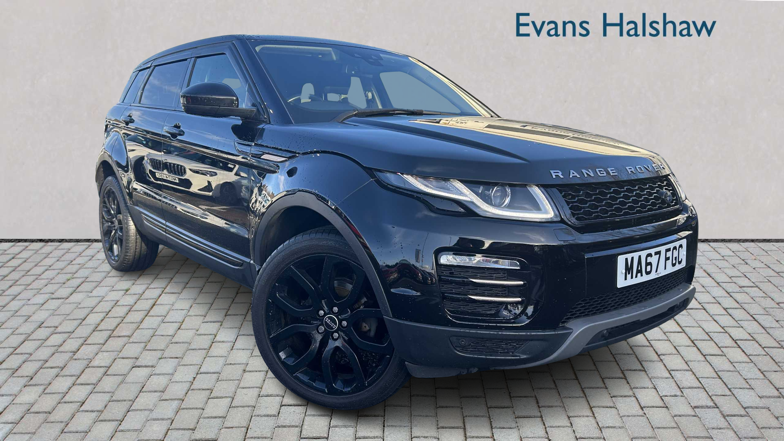 Main listing image - Land Rover Range Rover Evoque