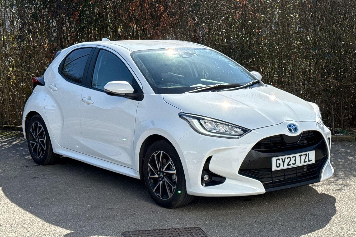 Main listing image - Toyota Yaris