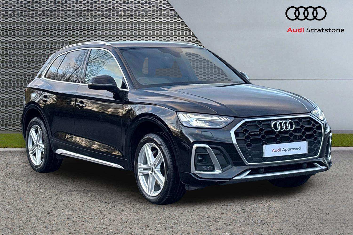 Main listing image - Audi Q5