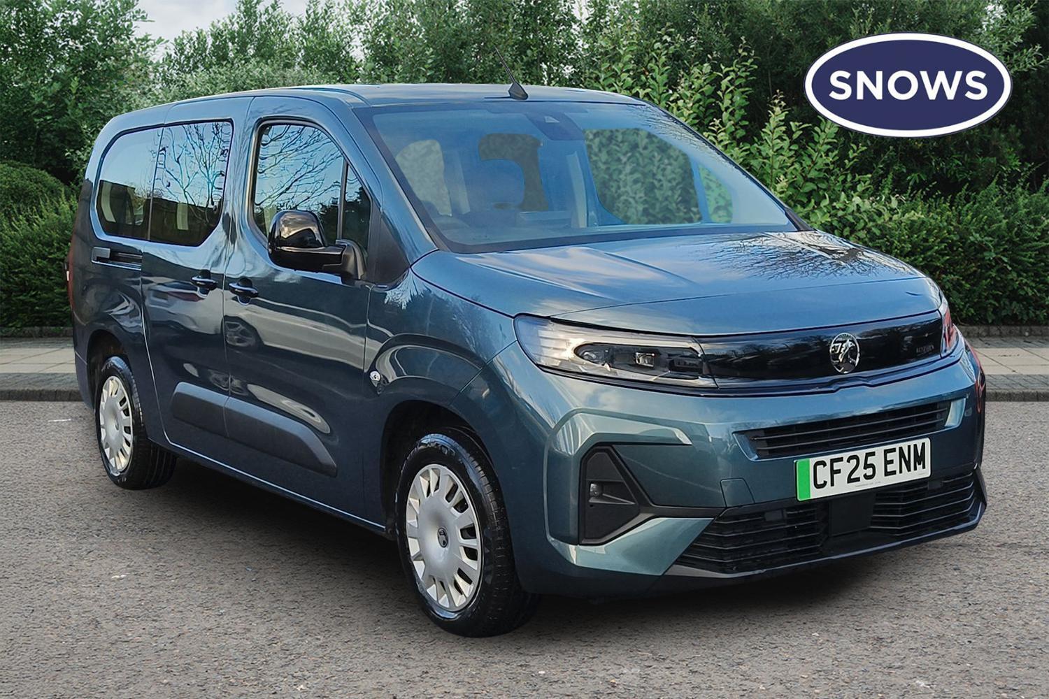 Main listing image - Vauxhall Combo Life-e