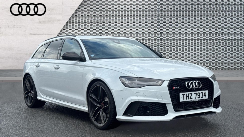 Main listing image - Audi RS6