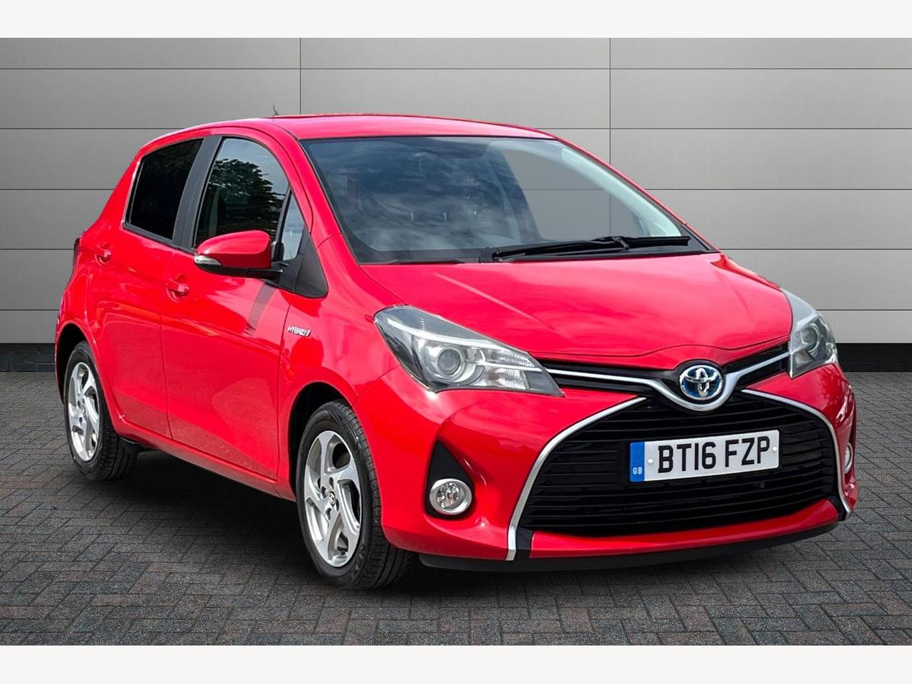 Main listing image - Toyota Yaris