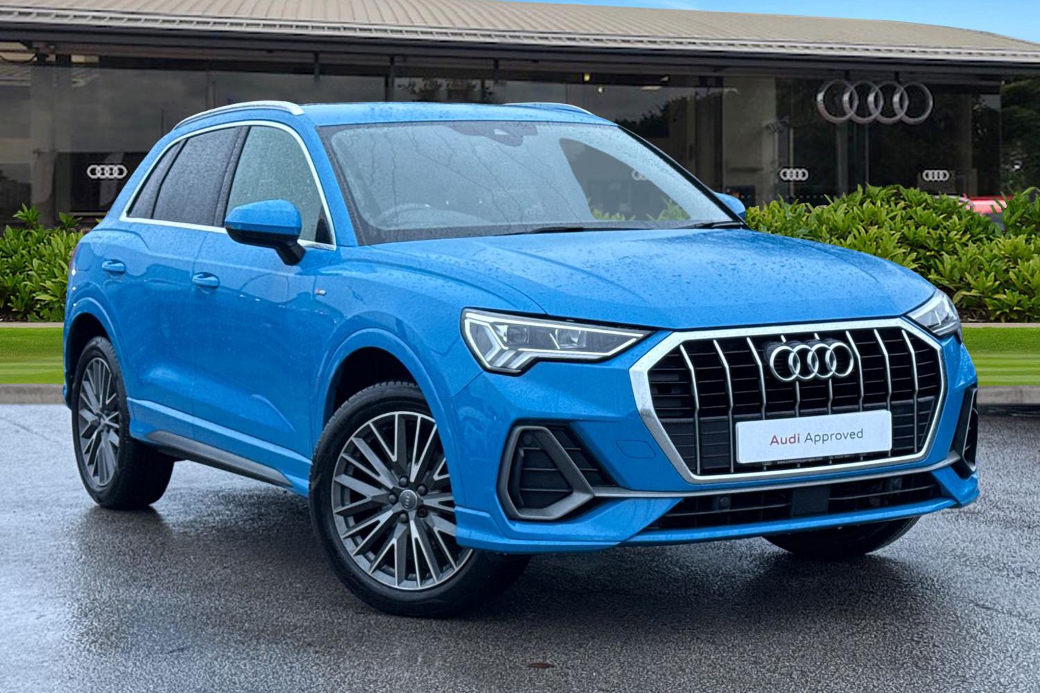 Main listing image - Audi Q3