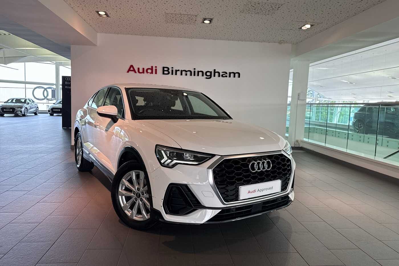 Main listing image - Audi Q3