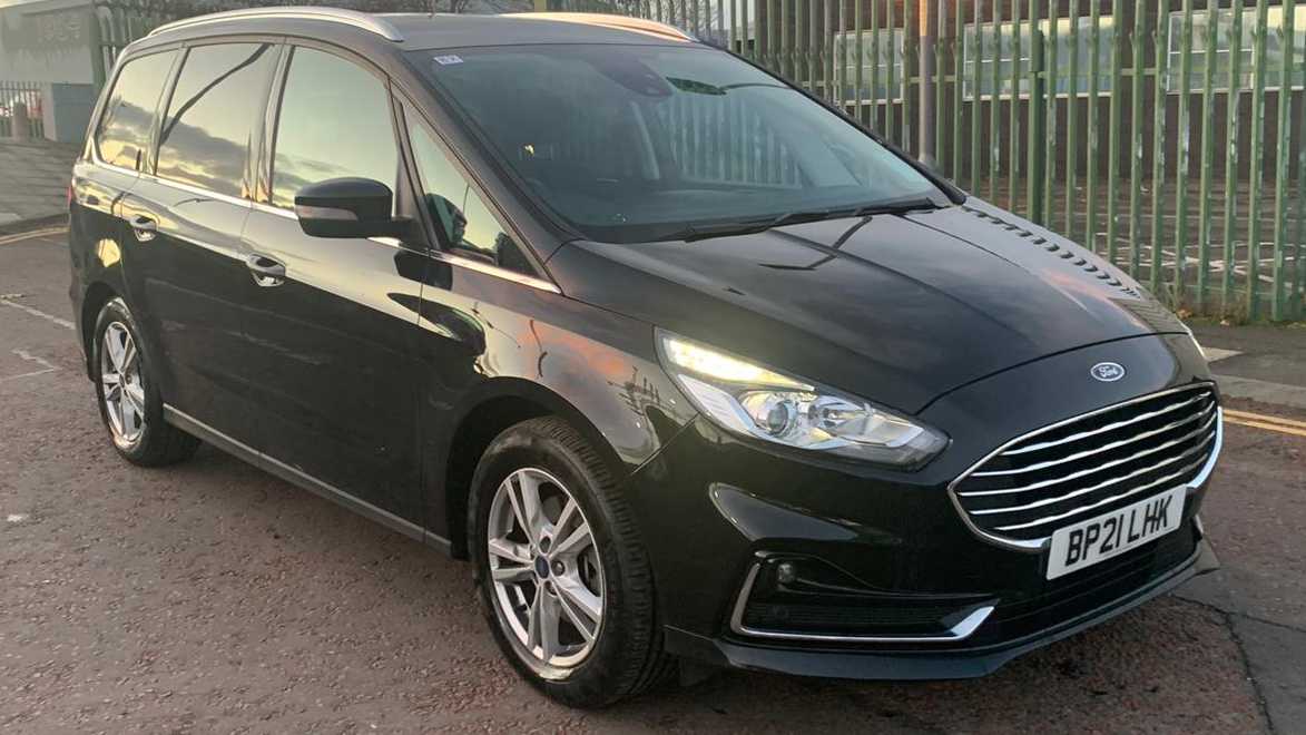 Main listing image - Ford Galaxy