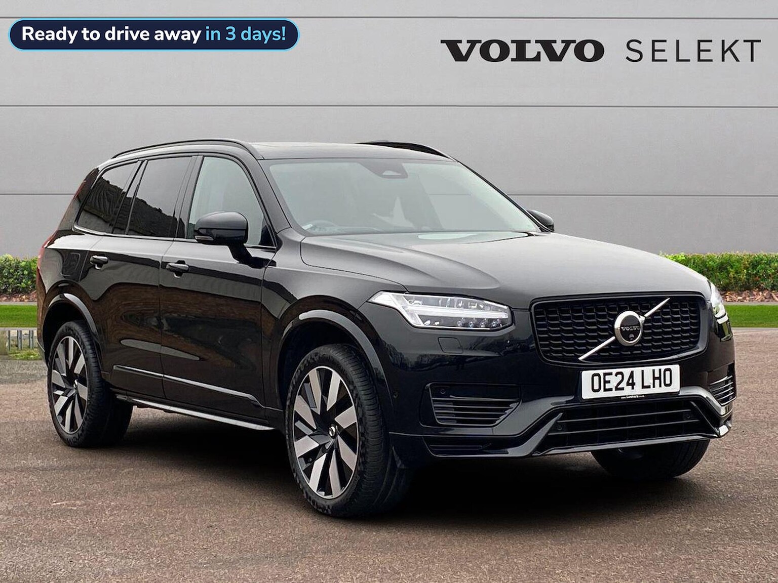 Main listing image - Volvo XC90