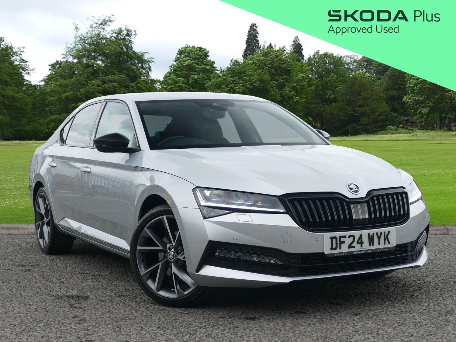 Main listing image - Skoda Superb