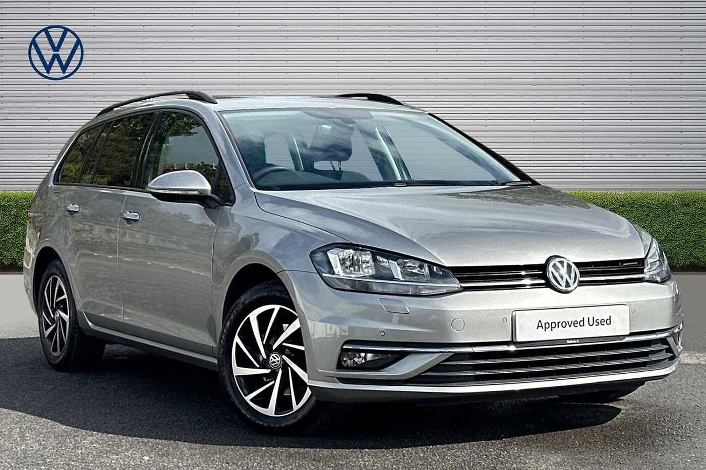 Main listing image - Volkswagen Golf