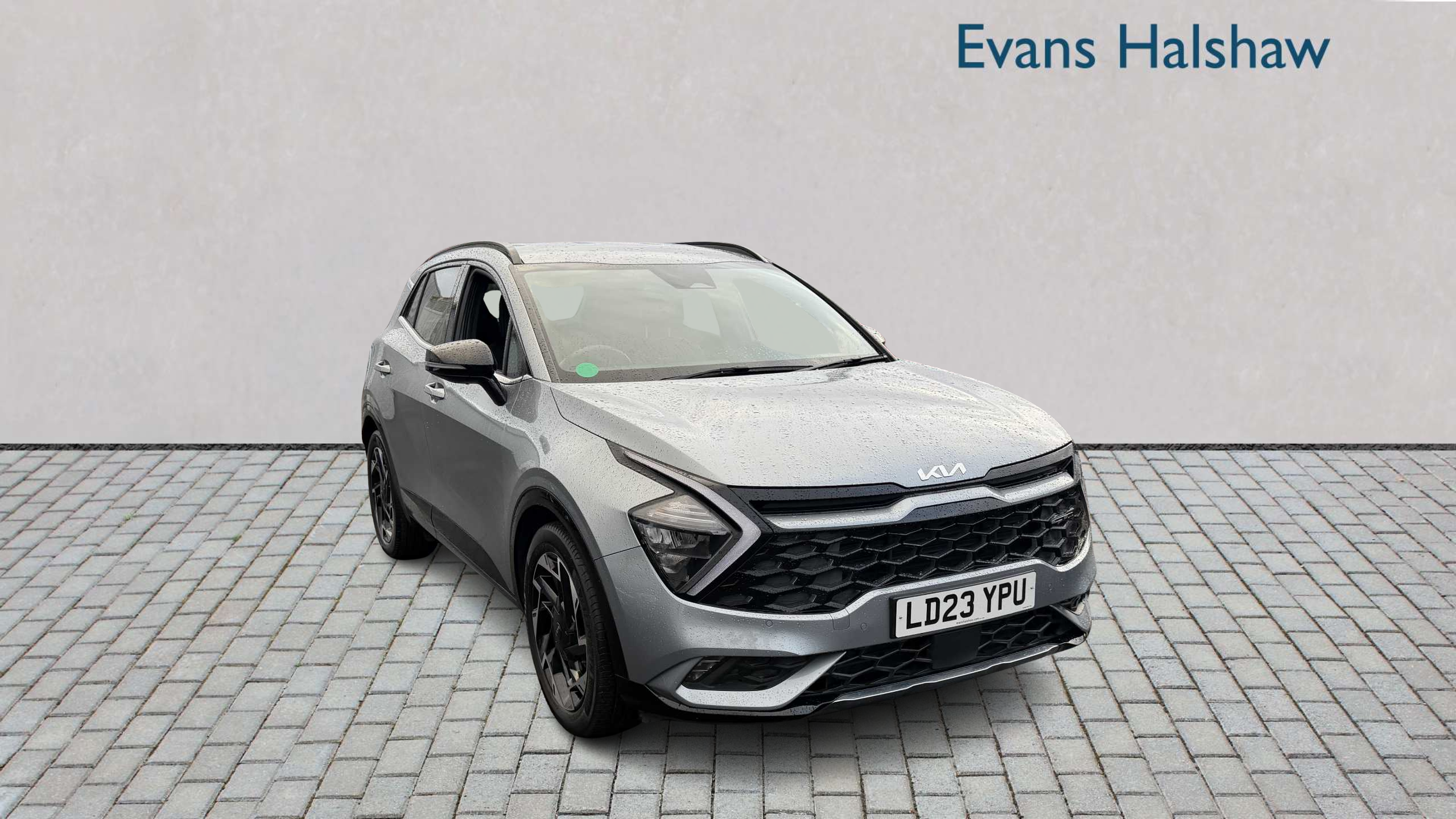 Main listing image - Kia Sportage