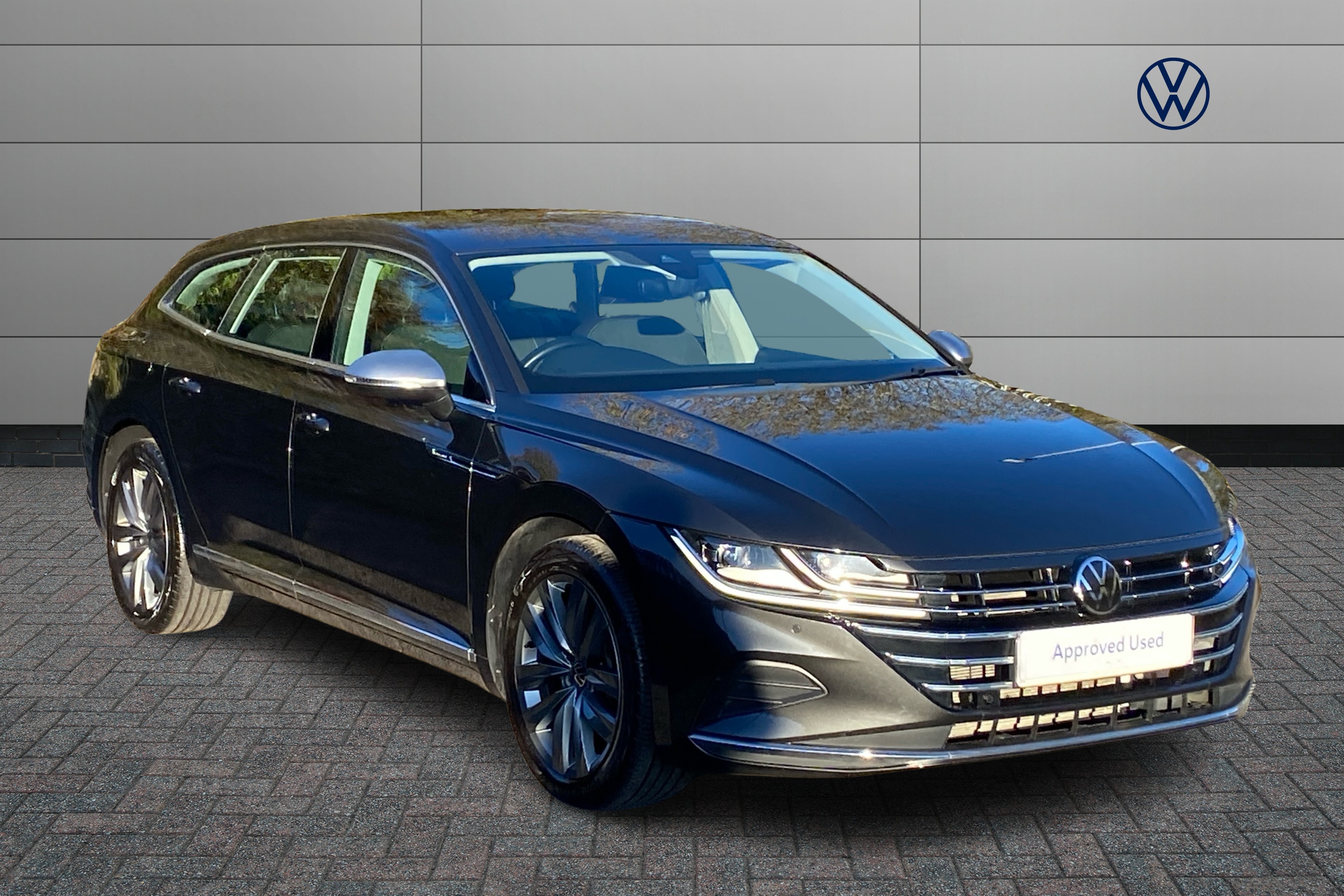 Main listing image - Volkswagen Arteon Shooting Brake