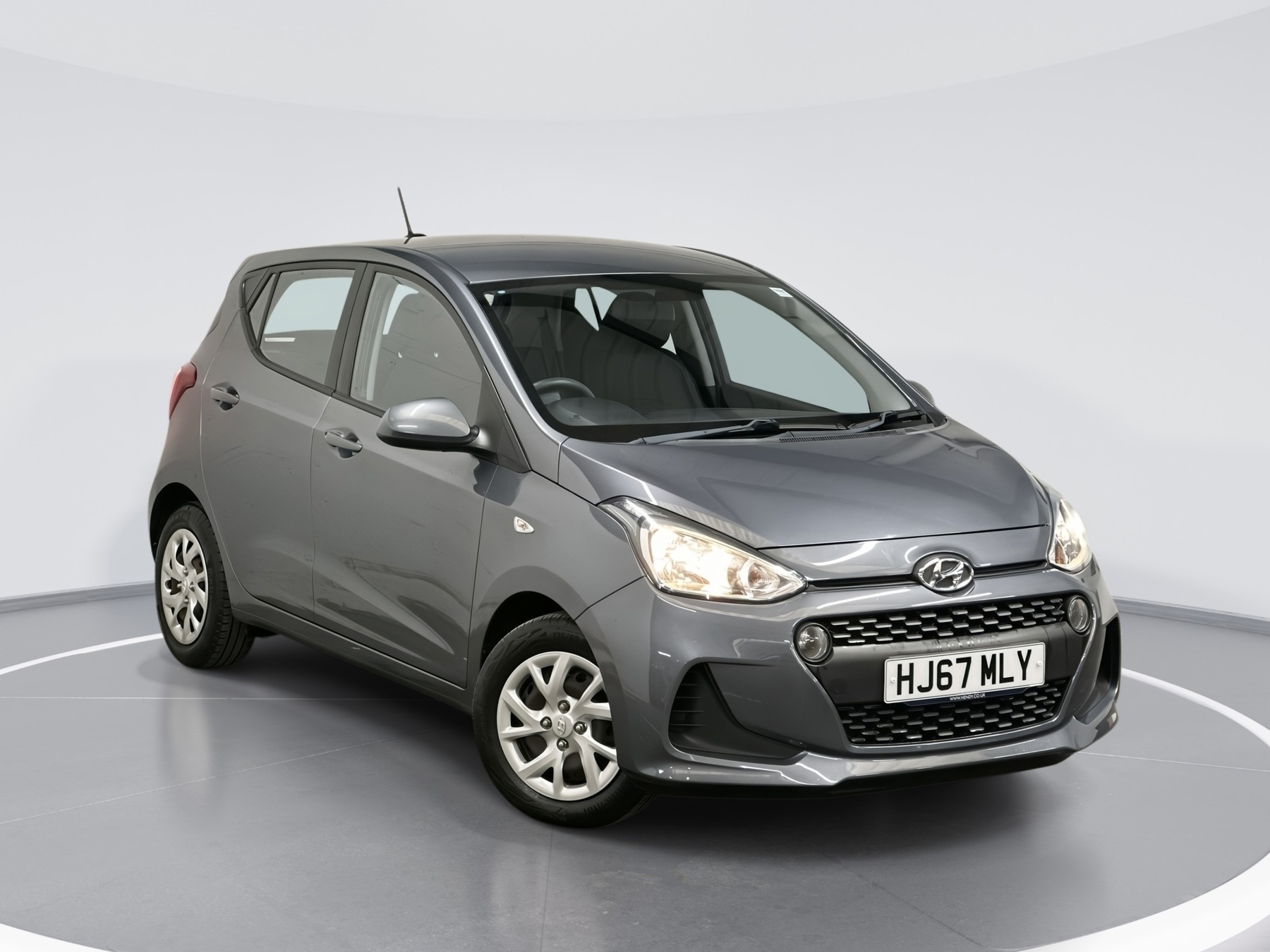 Main listing image - Hyundai i10