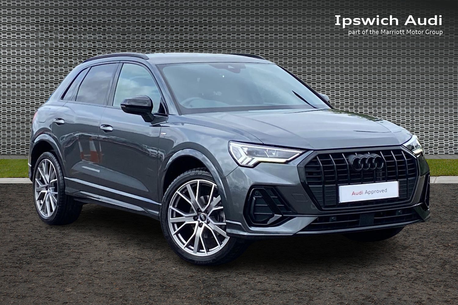 Main listing image - Audi Q3