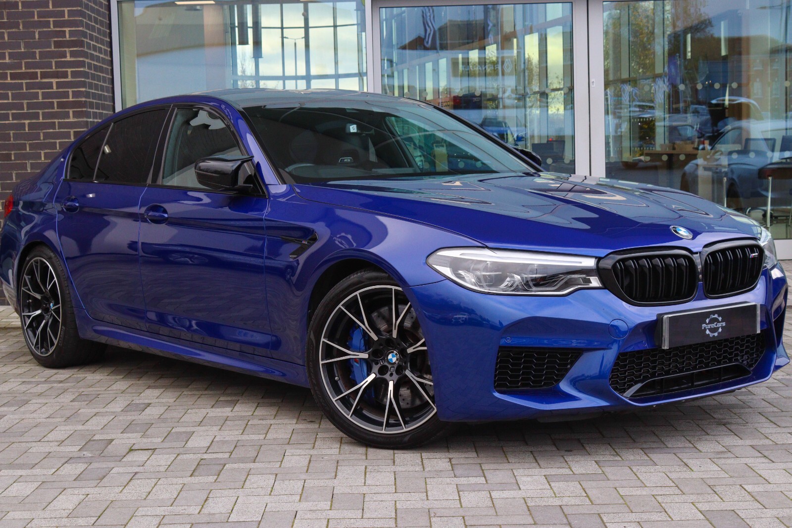 Main listing image - BMW M5