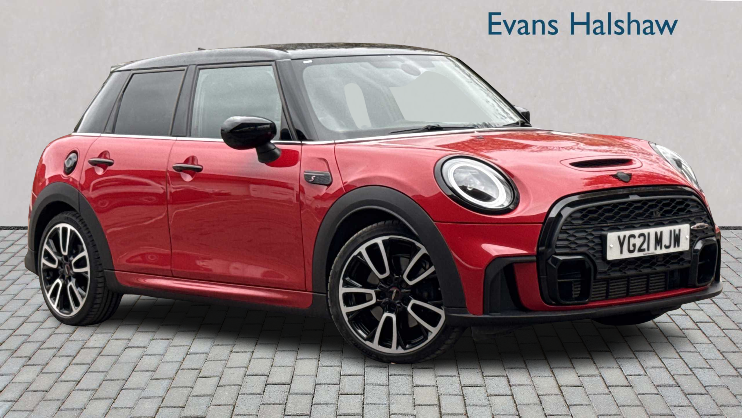Main listing image - MINI Hatchback 5dr