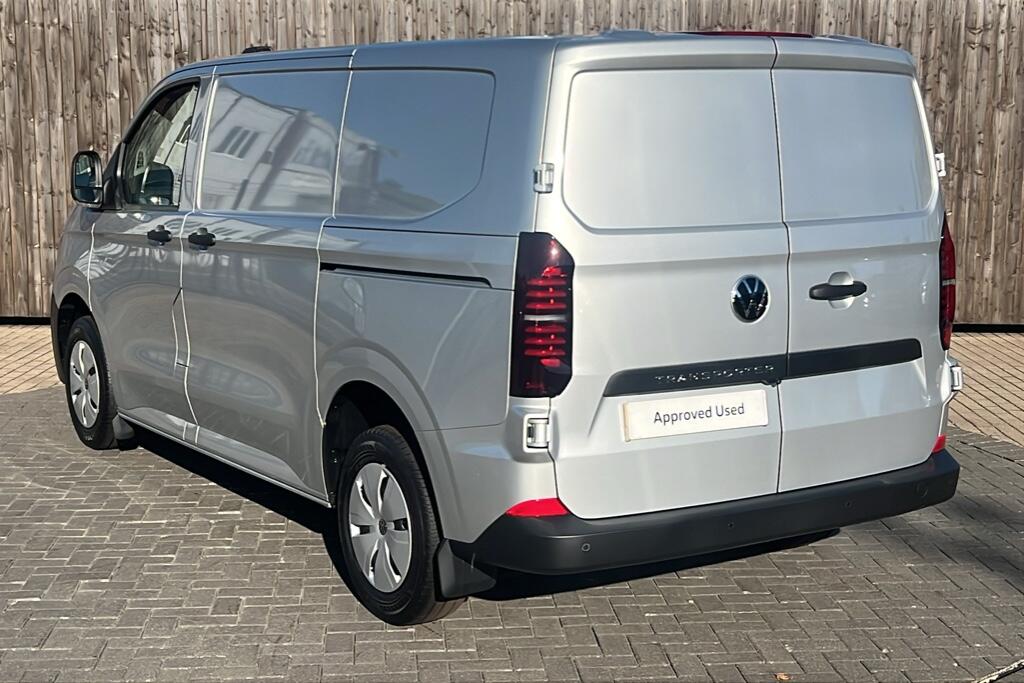 Main listing image - Volkswagen Transporter