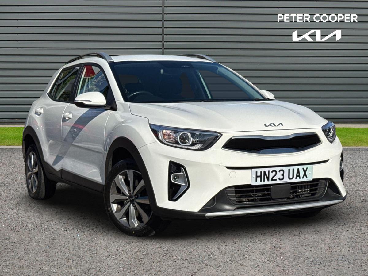Main listing image - Kia Stonic