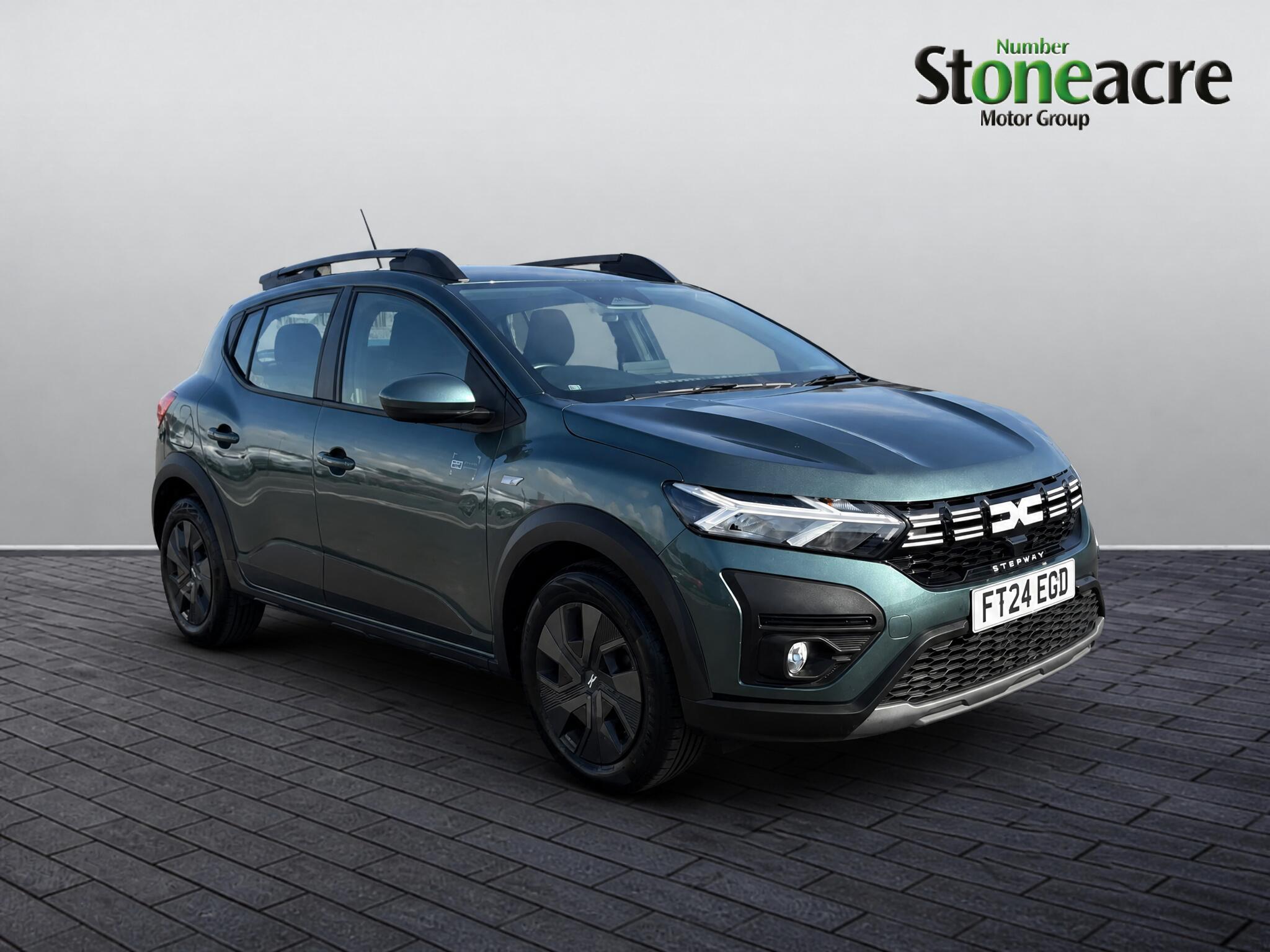 Main listing image - Dacia Sandero Stepway